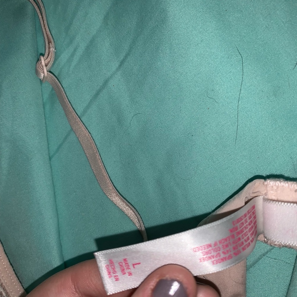 bra - Picture 3 of 3